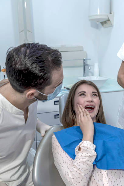 Best Cosmetic Emergency Dentistry in Lake Sherwood, CA